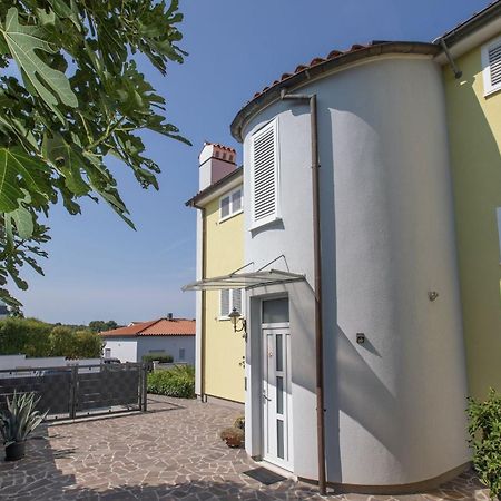 Goldfinch Estate Apartman Banjole Kültér fotó