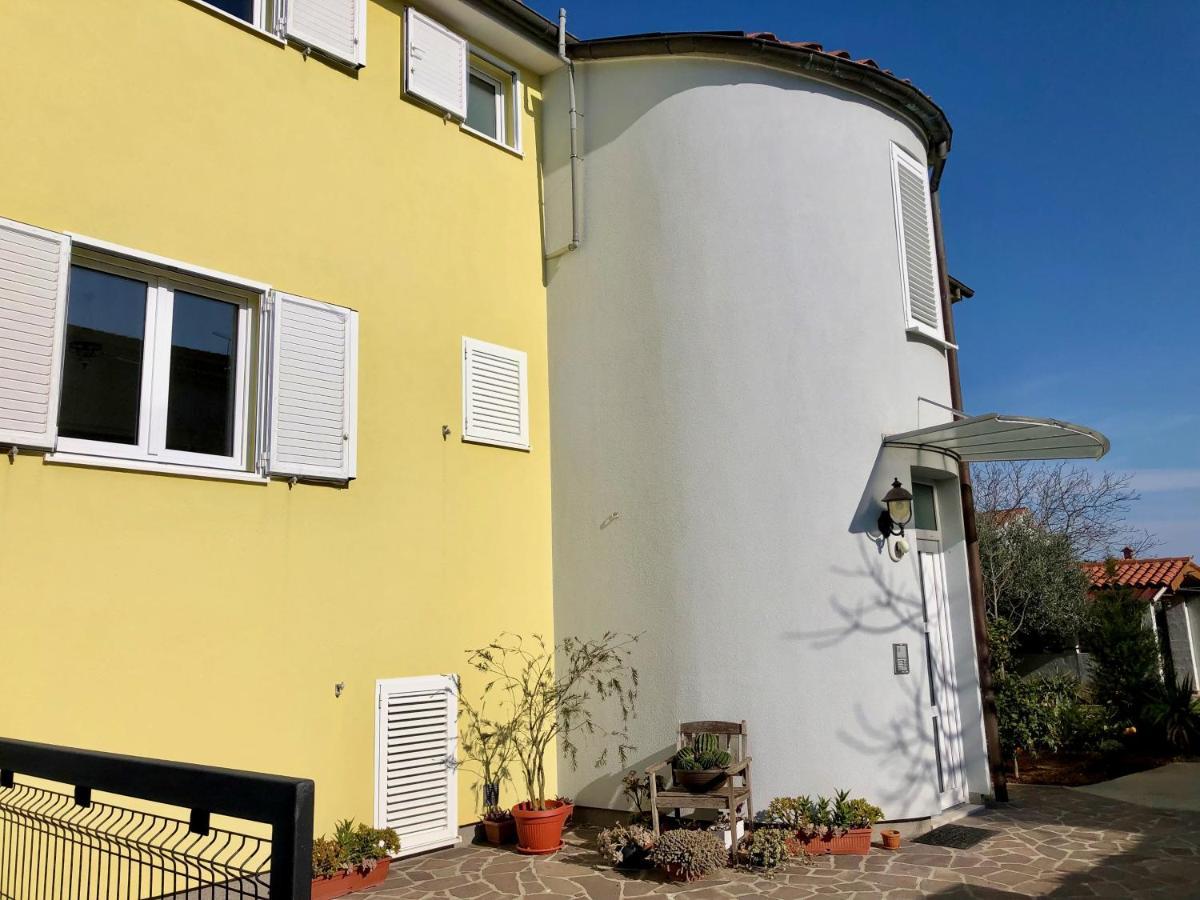 Goldfinch Estate Apartman Banjole Kültér fotó