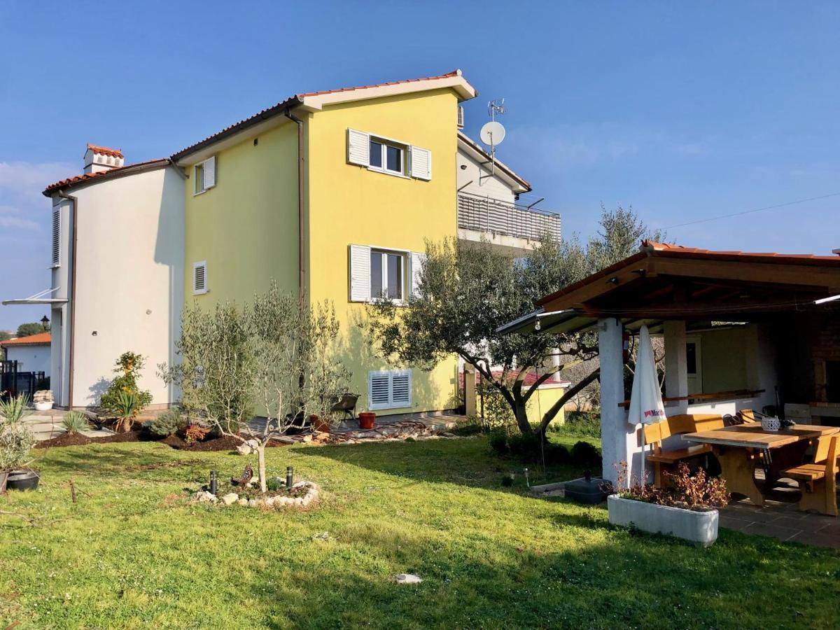 Goldfinch Estate Apartman Banjole Kültér fotó