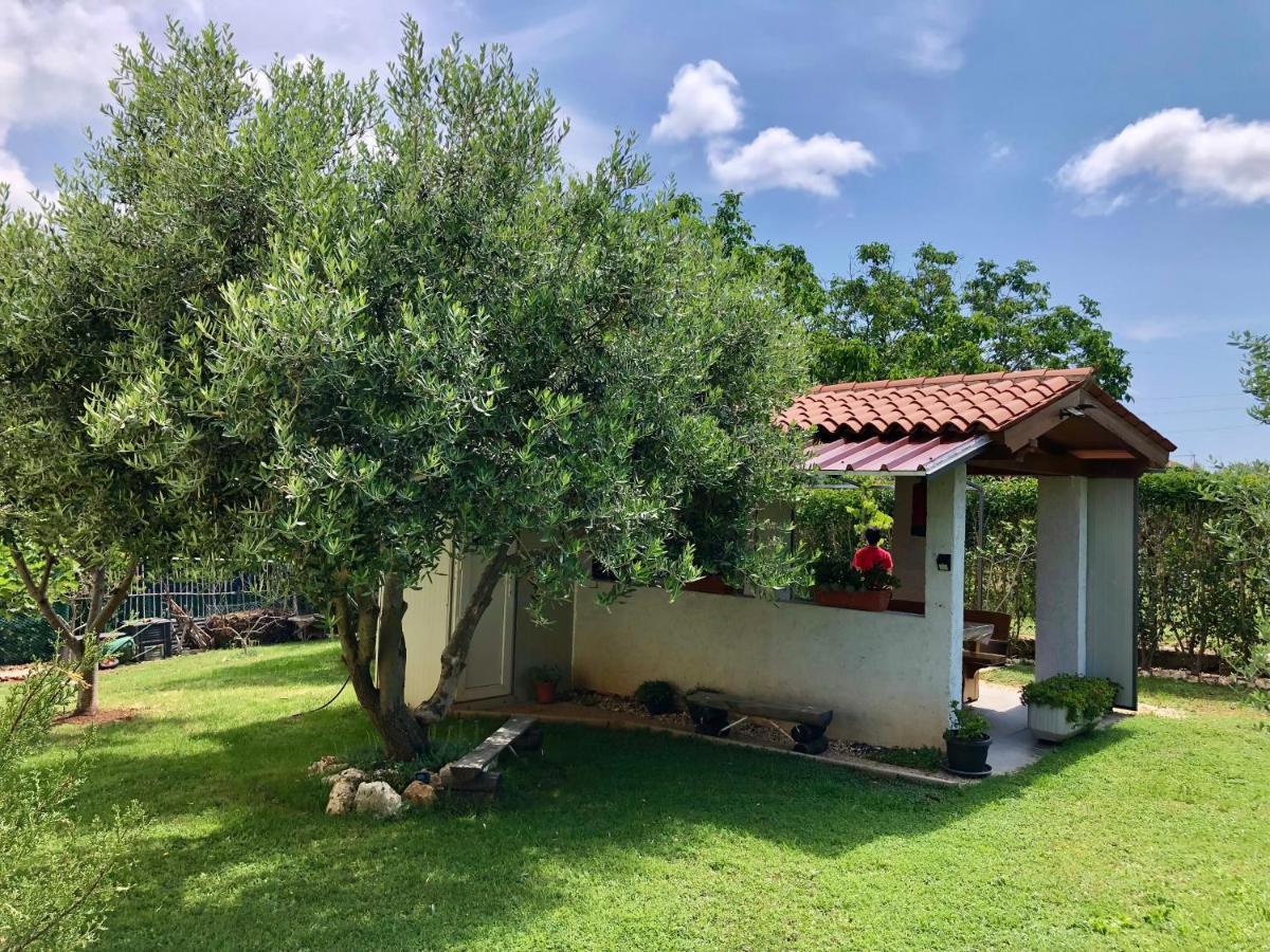 Goldfinch Estate Apartman Banjole Kültér fotó
