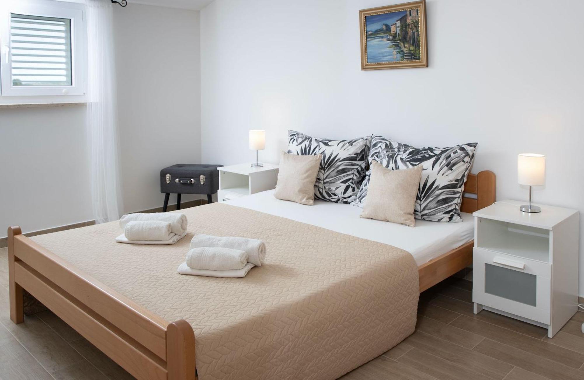 Goldfinch Estate Apartman Banjole Szoba fotó